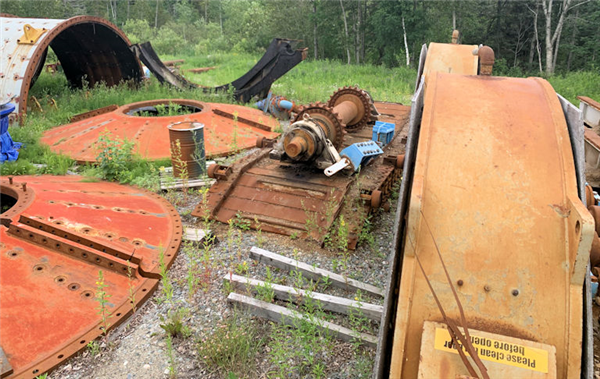 Fuller 18' X 10-1/2' (5.5m X 3.2m) Sag Mill, Rubber-lined With 1500 Hp, 1192 Rpm Motor)